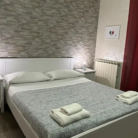 Roomy - Il Faraone Affittacamere Fiumicino