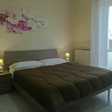 Affittacamere Roomy - Il Faraone Fiumicino